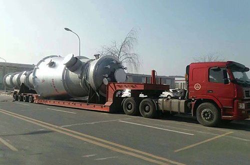 大件運輸車